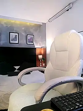 Delilah Belmont online show from September 11, 12:05 pm