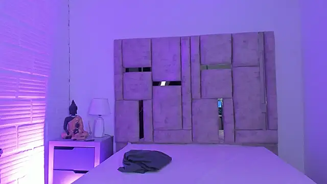 EmmaBecket2 online show from November 28, 3:31 am