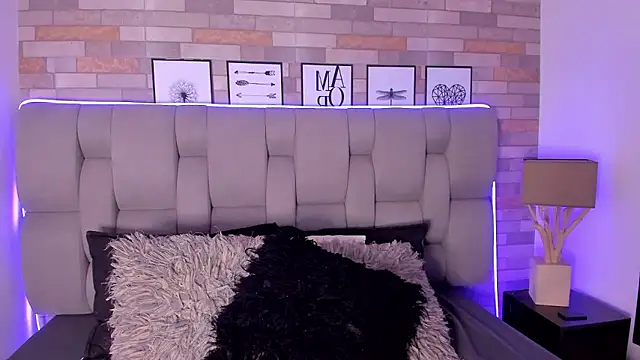 EmmaBecket2 online show from January 17, 4:42 am