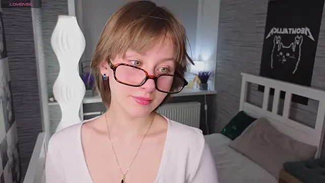 EthalBuffkin online show from April 8, 7:16 pm