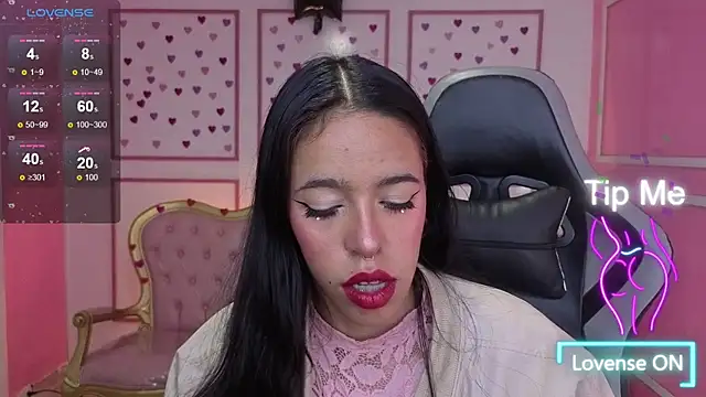 stephania t online show from November 19, 1:00 pm