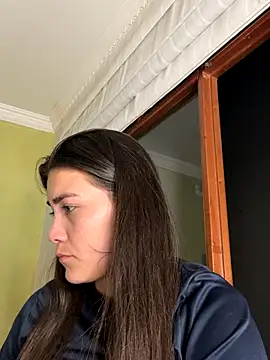 aurora divine online show from November 9, 11:55 pm