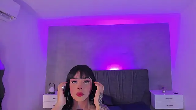 maddy walker online show from October 3, 8:47 pm