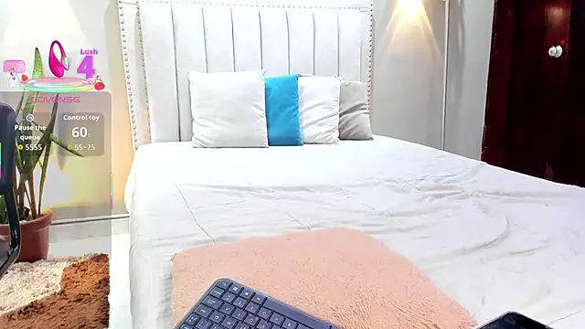 ebbafernandez  online show from October 1, 11:59 am