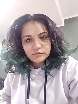 gigiqueen 18 online show from March 18, 2:22 pm