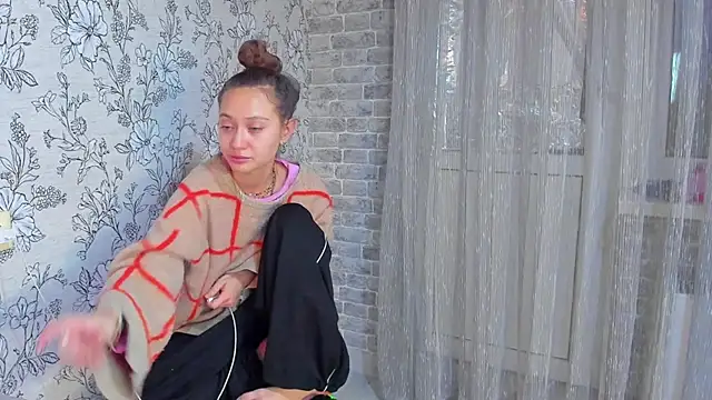 EllaSky xoxo online show from December 17, 8:46 pm