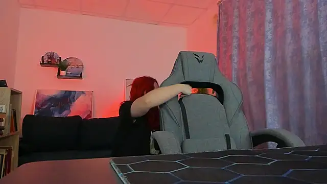 NielletaBlossom online show from February 25, 2:43 am