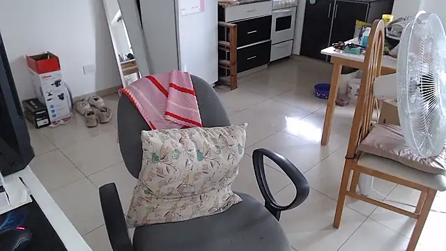 bunnylolaa4 online show from January 18, 11:06 am