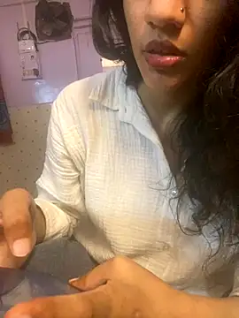 MaggieMasala online show from December 1, 6:43 pm