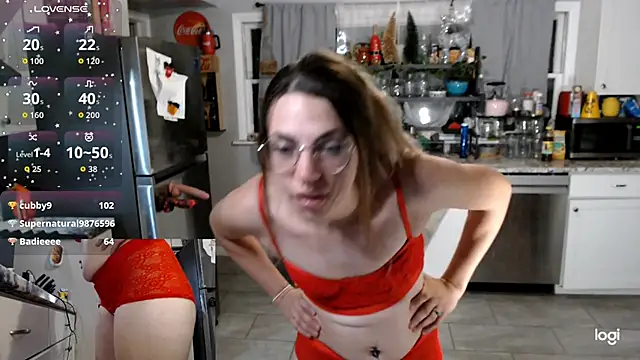 KierBearKisses online show from December 4, 5:53 am