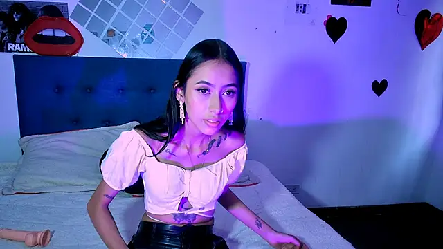 Snapshot of Amberx_Sweet chatting on September 22, 9:24 pm Amberx Sweet online show from September 22, 9:24 pm