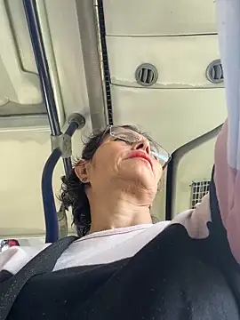 MireyaTorresGu online show from September 25, 3:11 pm