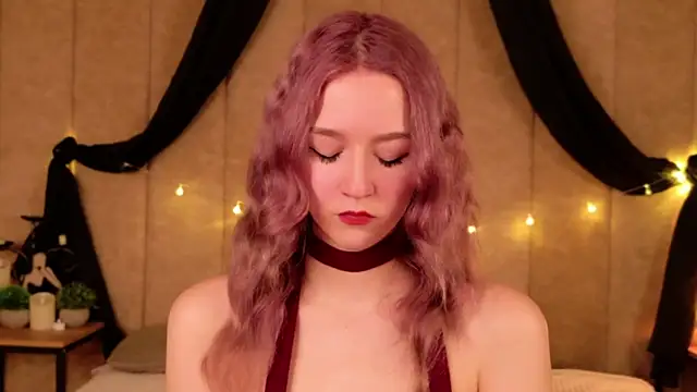 NaomiLoys online show from September 30, 4:12 pm