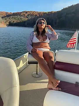 69vivian online show from November 14, 9:15 pm