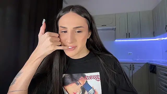 Kim Oberlin  online show from March 3, 2:01 pm