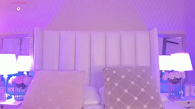 SophiaSmiiths  online show from October 10, 8:25 pm