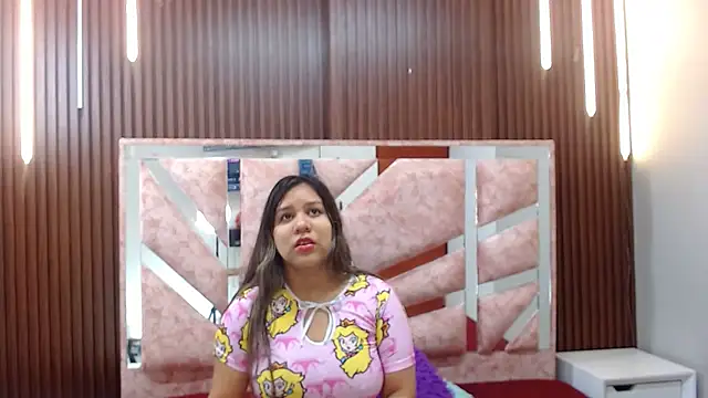 stephanieross202cl online show from November 4, 3:22 am