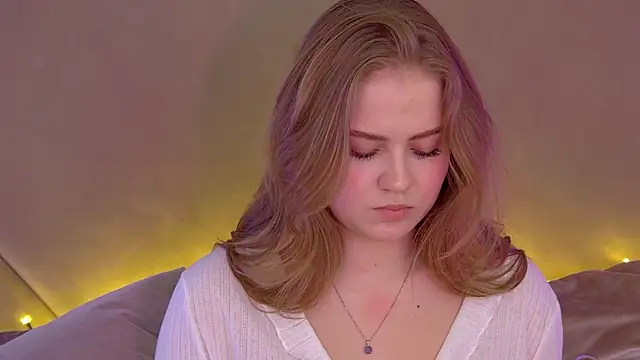 SelinSwarovski online show from September 23, 7:34 pm