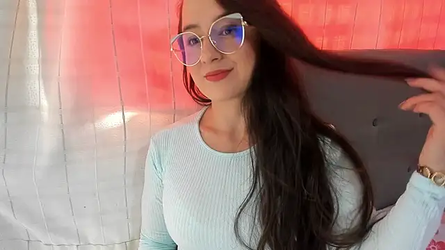 Snapshot of angela_nix chatting on September 11, 3:23 pm angela nix online show from September 11, 3:23 pm
