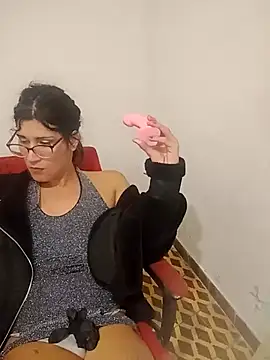 candela caliente online show from September 11, 4:24 am