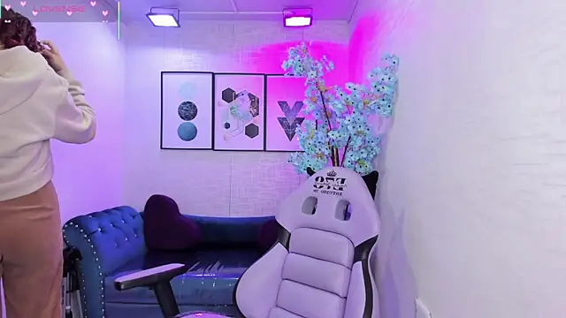 Theia moon online show from February 2, 1:21 pm