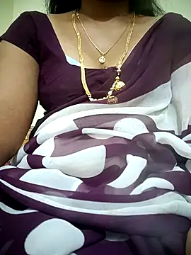 Snapshot of Hotbeauty-telugu chatting on October 23, 6:25 pm Hotbeauty-telugu online show from October 23, 6:25 pm
