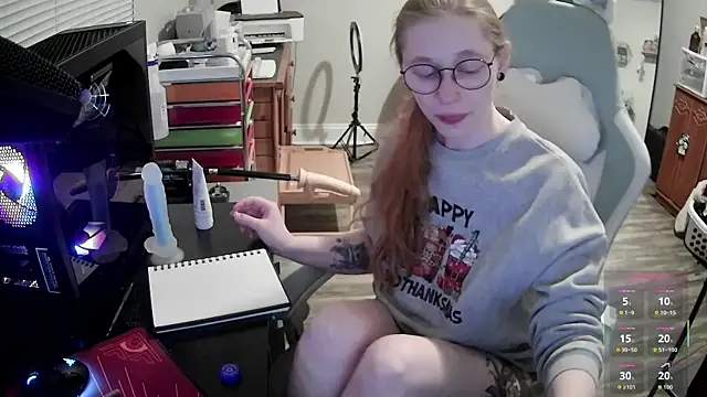 LilyFoxxx online show from February 7, 6:17 am