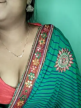 NOTY-LOVE-05 online show from November 2, 3:15 pm