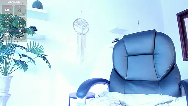 Snapshot of saray_halam chatting on September 11, 6:19 pm saray halam online show from September 11, 6:19 pm