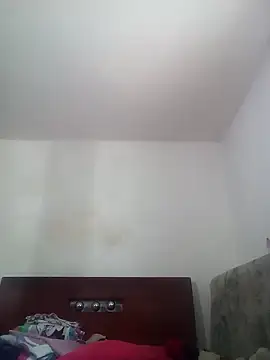 ariana crazzy online show from March 7, 2:46 pm