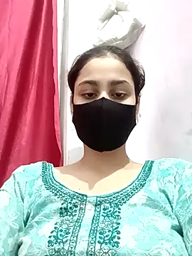 magicmoment00786 online show from September 30, 1:39 pm