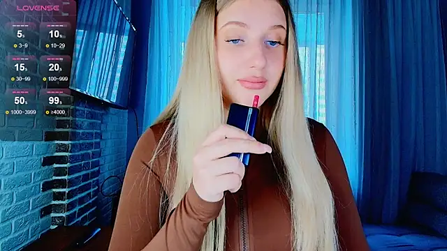 Evacadooo online show from October 22, 5:34 am