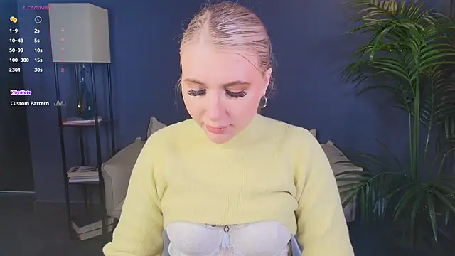 Evacadooo online show from May 13, 2:39 am