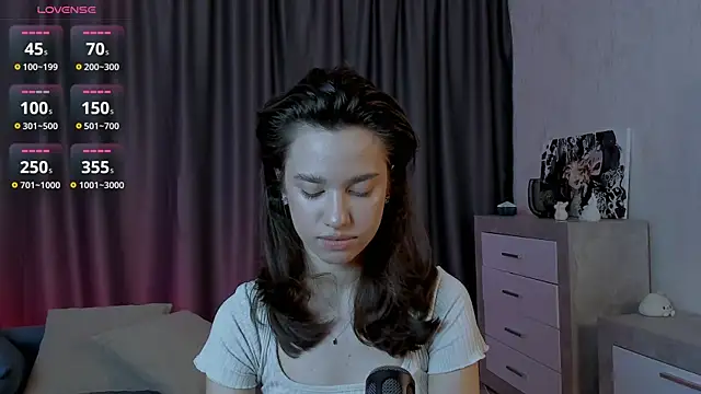 Snapshot of EmeliaReaper chatting on October 30, 7:37 pm EmeliaReaper online show from October 30, 7:37 pm