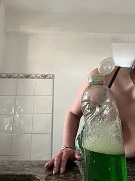 Macadiez10 online show from September 26, 8:28 pm