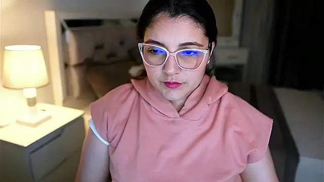 Camilaa bueno online show from March 1, 1:38 am