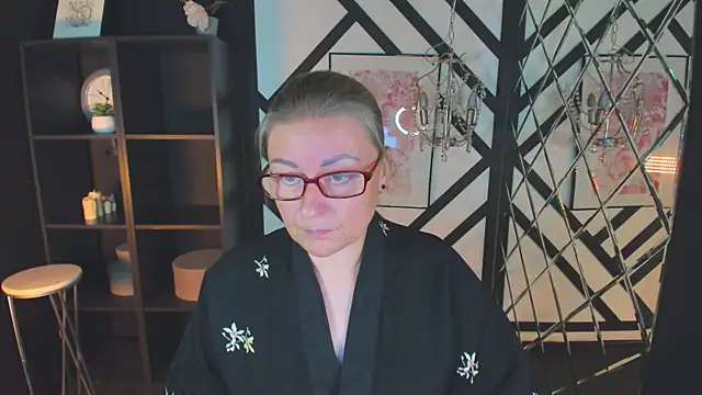 Snapshot of AlexandraKind chatting on September 16, 2:14 pm AlexandraKind online show from September 16, 2:14 pm