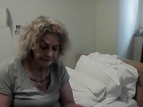 Latex shantie online show from February 28, 9:41 am