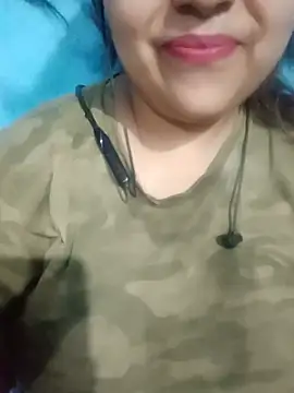 Love-Veronica online show from June 10, 6:50 pm
