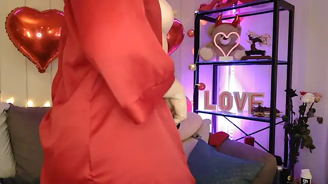 Lyscoquine online show from February 14, 1:46 pm