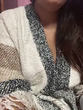  nishalove19 online show from December 17, 7:29 pm