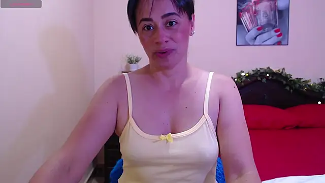 sara florez1 online show from December 14, 12:00 pm