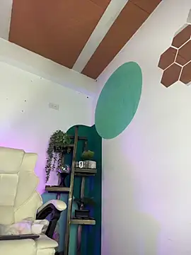 LollaByer online show from January 5, 10:24 pm