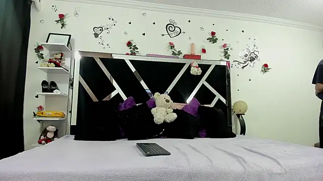 thedream girls online show from October 25, 12:13 pm