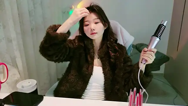 yang-yang-yang online show from December 1, 5:22 am