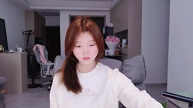 yang-yang-yang online show from February 8, 1:59 pm