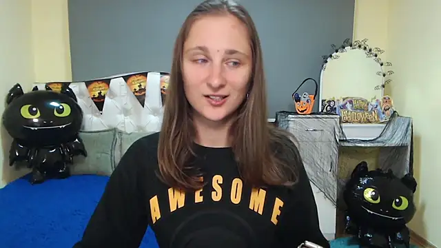 MichelLeee online show from October 21, 11:25 am