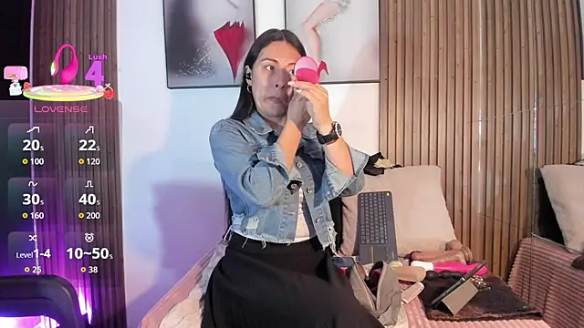 Ella Rousse online show from December 18, 1:49 pm