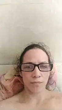 nicolle milf1978 online show from November 5, 1:38 pm