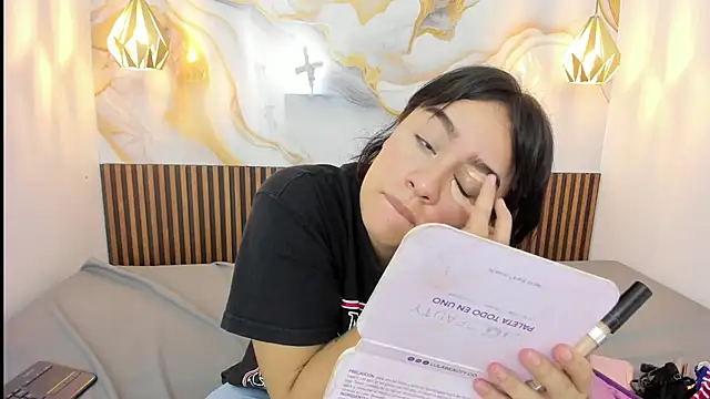 MelissaGilll online show from October 27, 6:57 pm